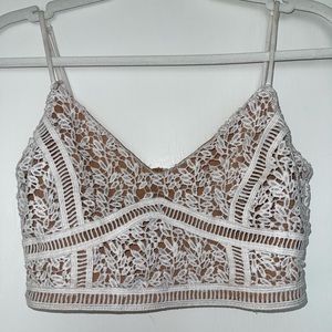 KENDAL AND KYLIE COLLECTION CROP TANK TOP